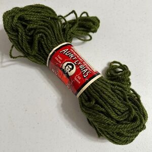 American Thread Aunt Lydia's Heavy Rug Yarn 100% Polyester Hemlock Green VTG NEW